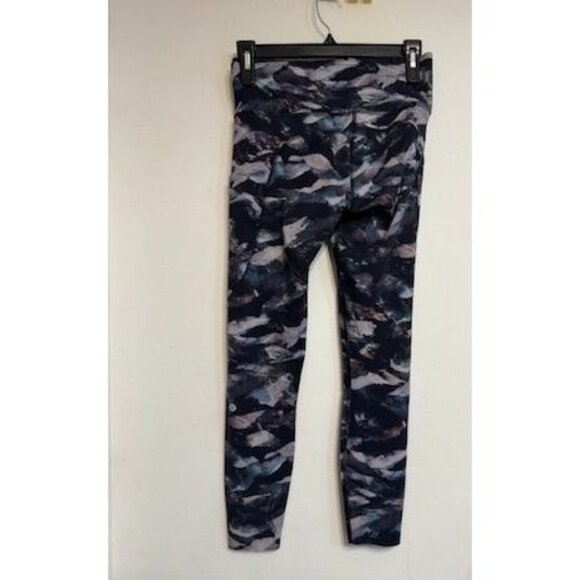 Lululemon Camouflage Leggings Black/Bluish/Gray Size 6 - Picture 15 of 16